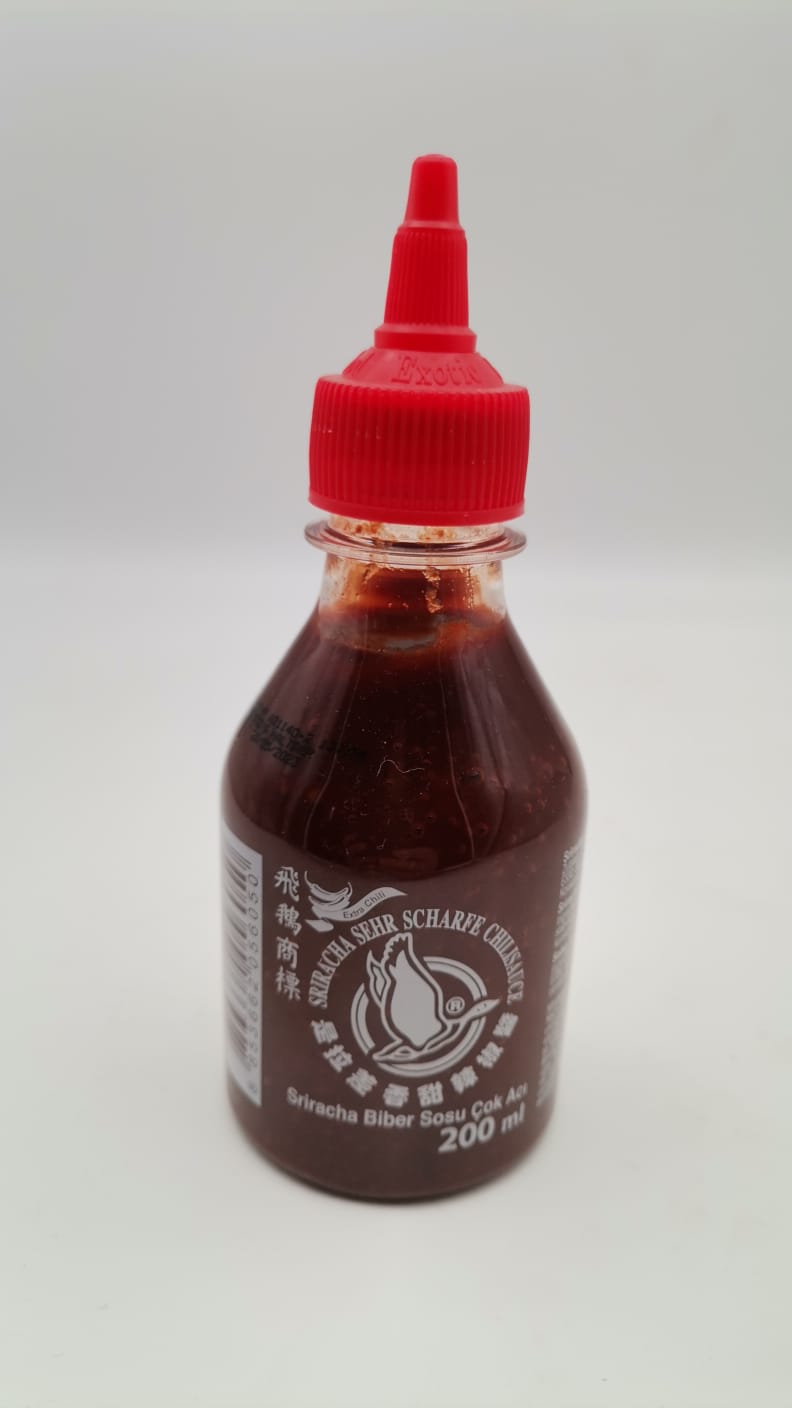 SRIRACHA Sehr Scharfe Chilisauce / Super Aci 200ml